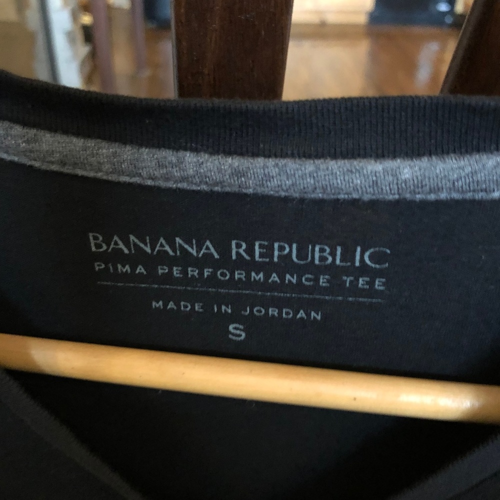 Banana Republic Pima Performance V Neck Tee